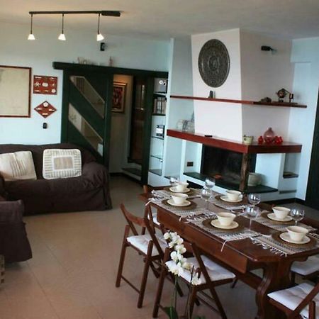 Villa Panoramica Tra Suggestive Notti Stellate. ตอเรเดลเลสเตลเล ภายนอก รูปภาพ